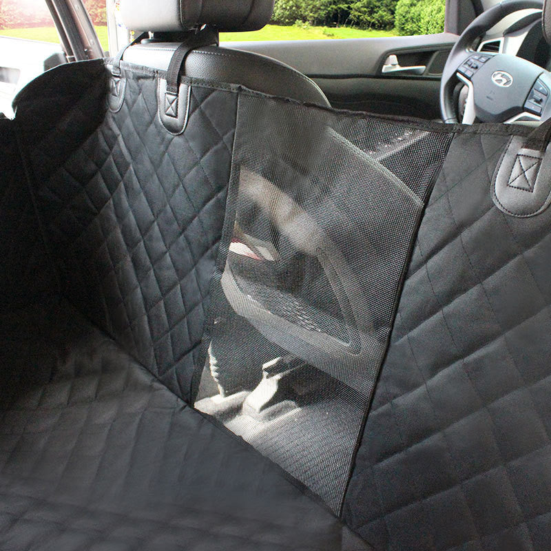 Scratch-resistant quilted back seat cover for dogs